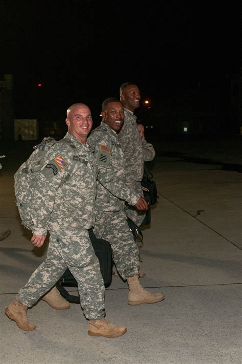 Fort Campbell Soldiers Returning