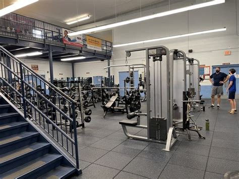 Fort Shafter Physical Fitness Center Equipment