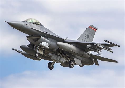 General Dynamics F-16 Fighting Falcon