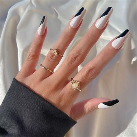 Geometric Coffin Nail