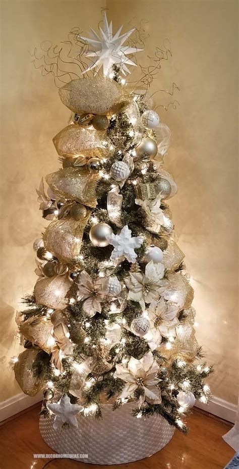 Glamorous Gold and Silver Christmas Tree Decorating Ideas