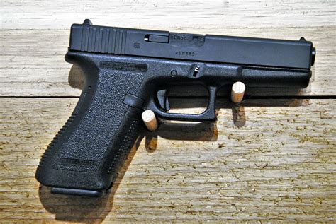 Glock 17 Gen 2 review