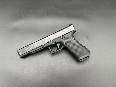 Glock 17L Design and Features