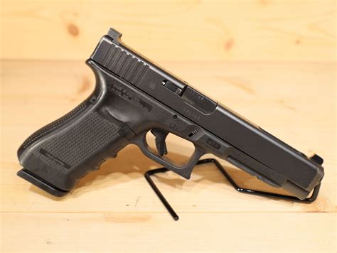 Glock 34 pistol