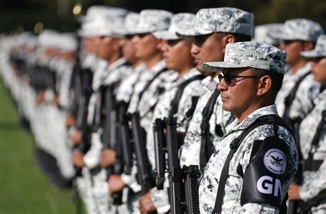 Miembros de la Guardia Nacional en acción