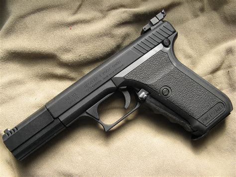 HK P7 M13 Pistol 6