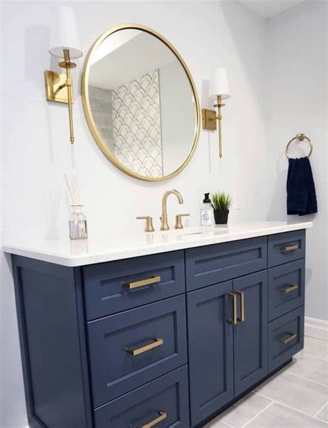 Hale Navy Bathroom Design Idea for a Luxurious Feel