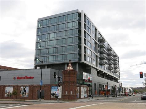 Harris Teeter Navy Yard Exterior