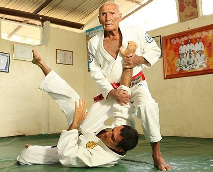 Helio Gracie teaching Brazilian Jiu-Jitsu