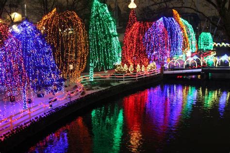 Hersheypark Christmas Decorations