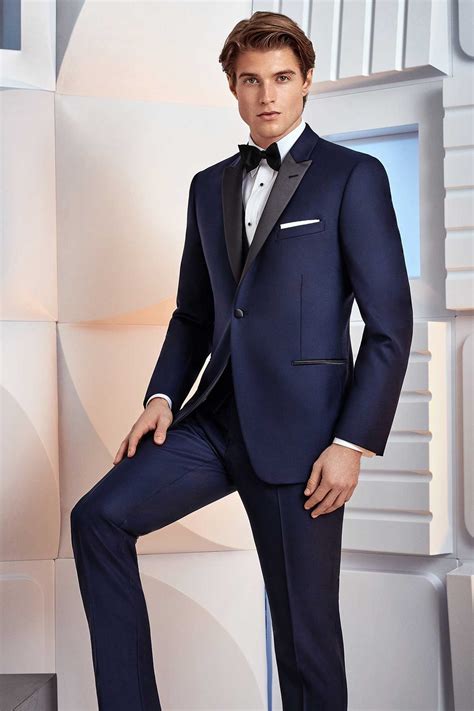 How to Choose the Perfect Navy Tuxedo