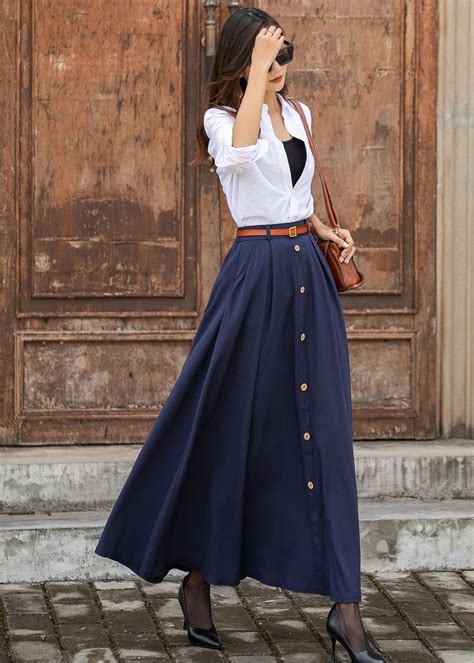 How to Style a Navy Blue Skirt