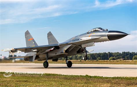 A J-11 fighter jet landing