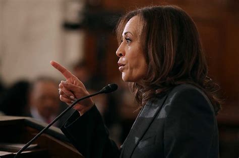 Kamala Harris Meeting with Staffers