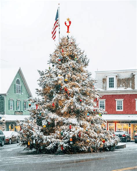 Kennebunkport Maine Christmas Decorations