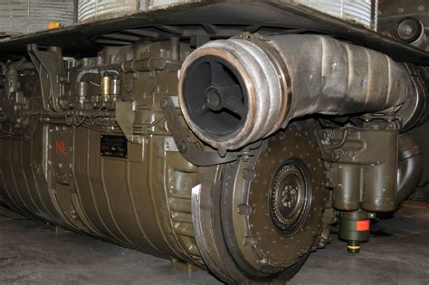 Leopard 2 Engine