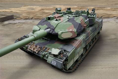 Leopard 2 Tank Electronics