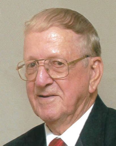 Lindquist Obituaries