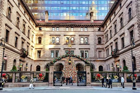 Lotte New York Palace Christmas Shopping