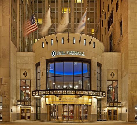 Magnificent Mile Hotels