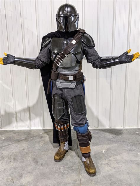 Mandalorian Armor Cosplay