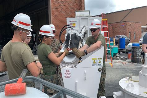 Marine Corps Engineers in training