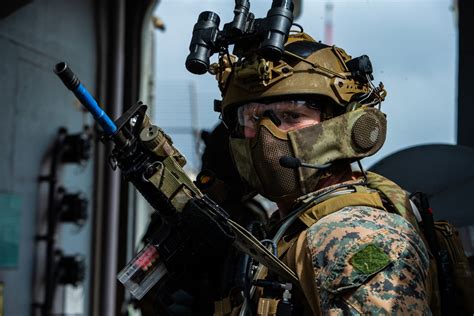 Marine Corps Expeditionary Unit Operations