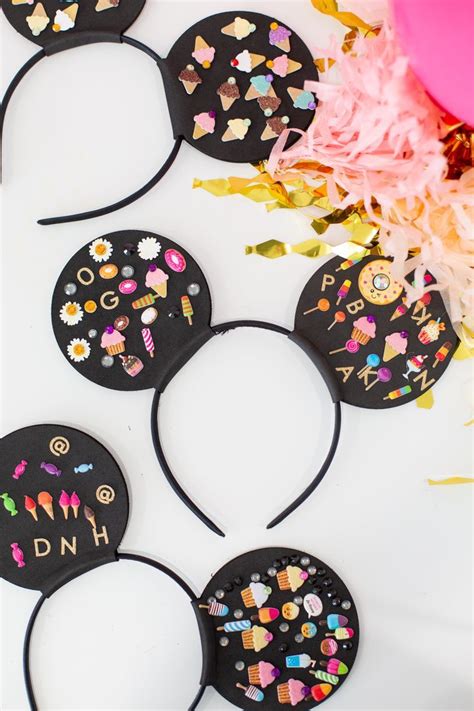 Mickey Mouse Ears DIY Craft