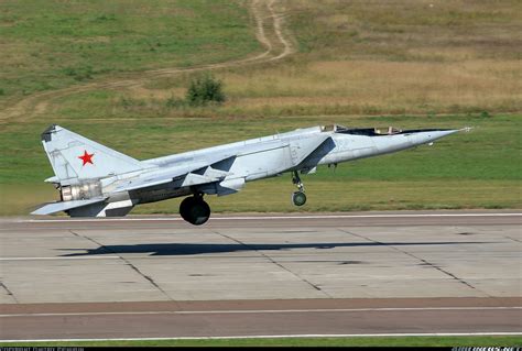 Mikoyan Gurevich Mig 25 Avionics