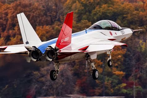 Mitsubishi X-2 Shinshin in flight