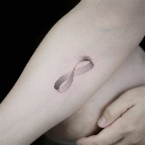 Mobius Strip Tattoo Ideas