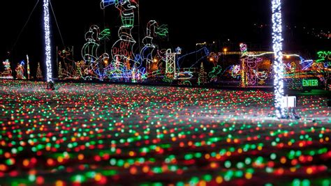 Must-See Christmas Light Displays in Knoxville