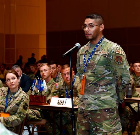 National Guard soldiers in leadership development