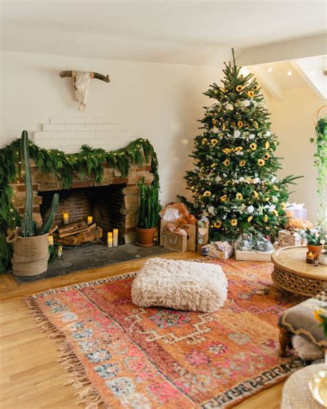 A Christmas tree decorated with natural elements