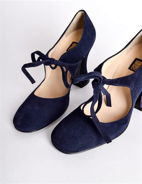 Navy Blue Heels Style