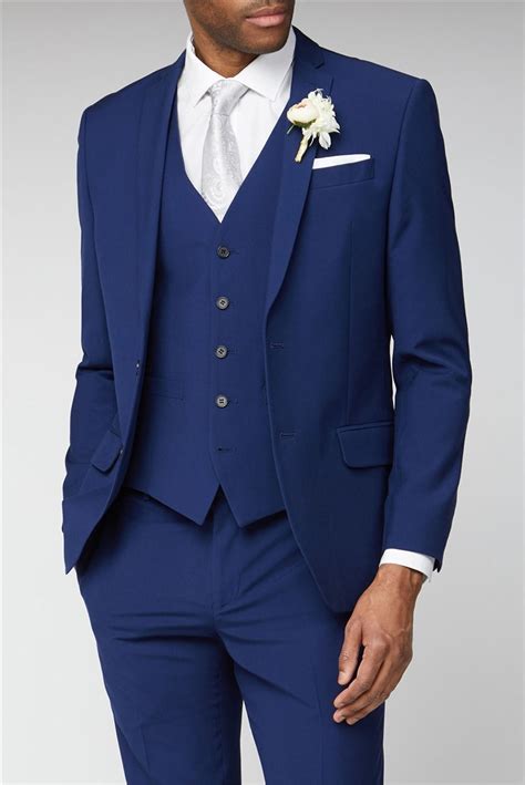 Navy Blue Suit Occasions