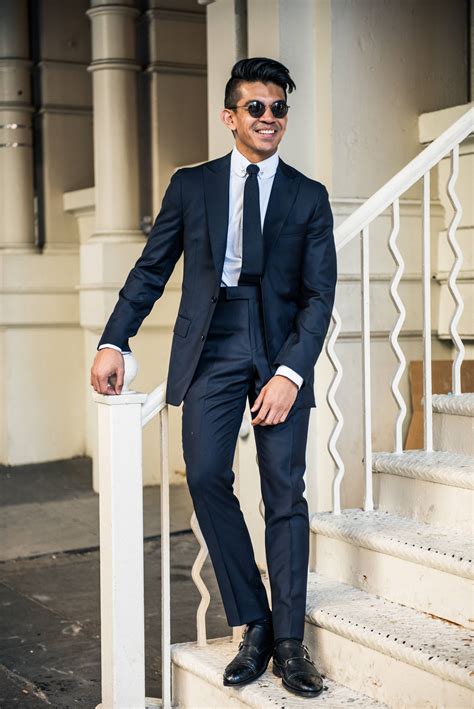 Navy Blue Suit Styling