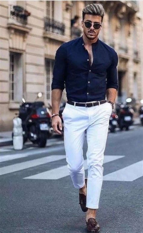 Navy Blue and White Outfit Ideas