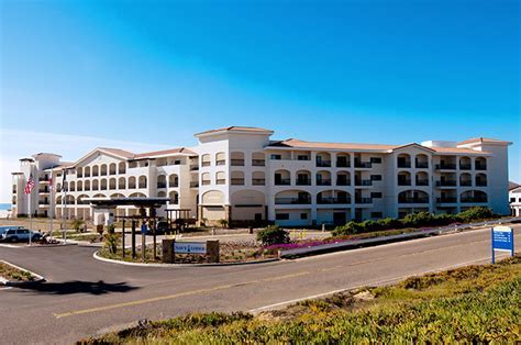 Navy Lodge exterior