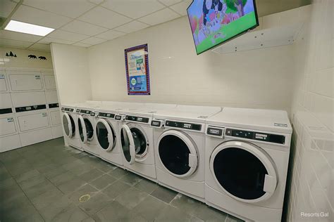 Navy Lodge laundry facilities