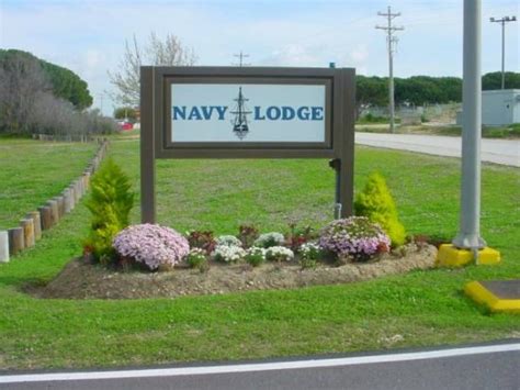 Navy Lodge Pet Friendly