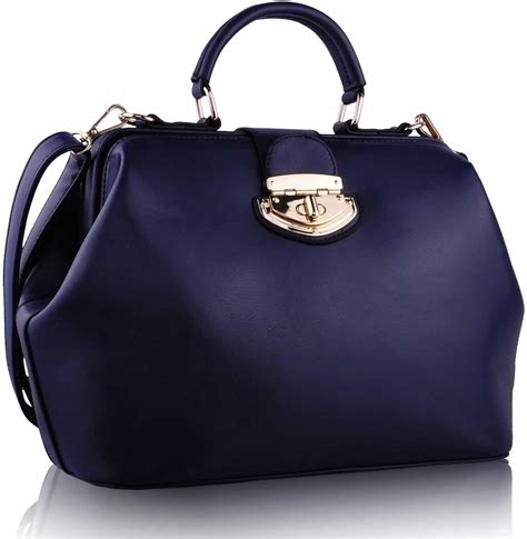 Navy Purse Styles and Trends