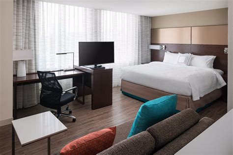 Description of Navy Yard Marriott Rooms