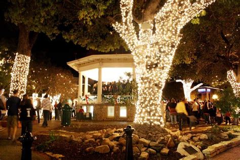 New Braunfels Tx Christmas Lights Tour