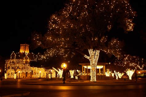 New Braunfels Tx Christmas Lights Walking Tour