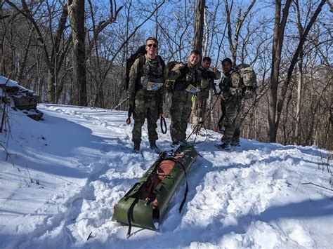 Soldiers learning mental toughness techniques in the Arctic