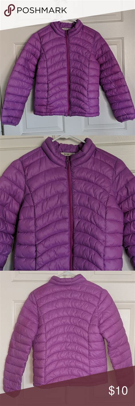 Old Navy Puffer Jacket in Purple