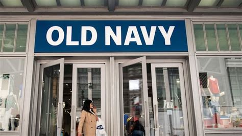 Old Navy Store Hours Sign