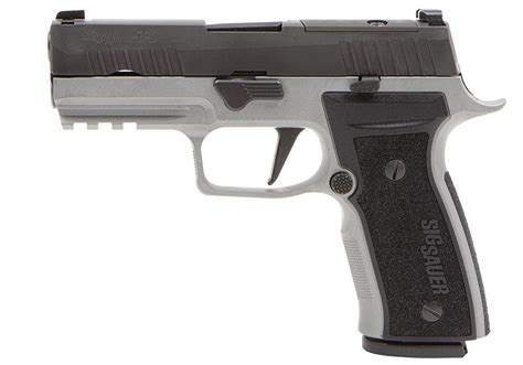 P320 Concealability Comparison Image 6