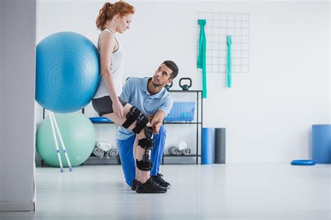 Physical Medicine Rehabilitation Job Outlook Image 2